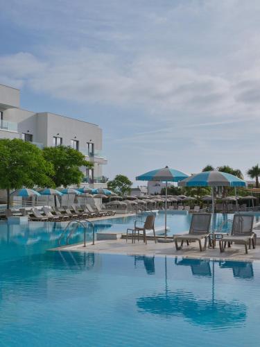 Kolam renang di atau dekat dengan Atlantica Aqua Blue
