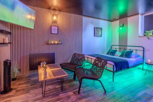 Ένα ή περισσότερα κρεβάτια σε δωμάτιο στο Autrement Spa