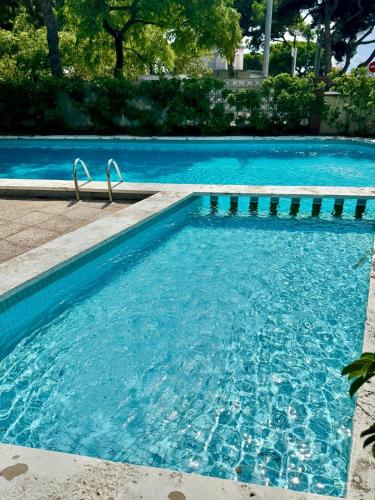 Apartment in front of the beach