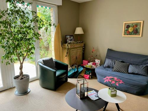 Billede fra billedgalleriet på Appartement cosy 3 chambres avec jardin clos proche de Paris i Saint-Cloud