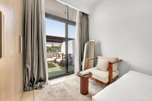 Amazing Studio in Azizi Riviera 1