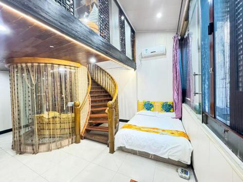 Giường trong phòng chung tại Shaoxing Laotaimen Luxun Native Place Youth Hostel