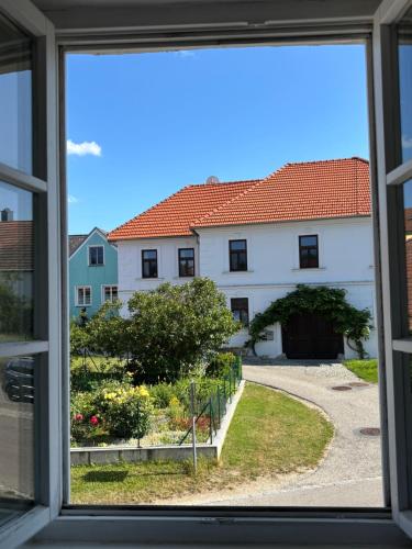 Κήπος έξω από το WeinstrasseApartments zur Weinlese