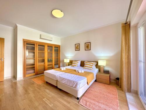 Vilamoura Victoria Boulevard With Pool by Homing