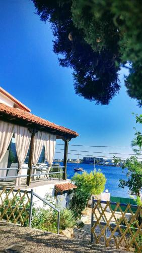Φυσικό τοπίο κοντά σε αυτή η παραθεριστική κατοικία