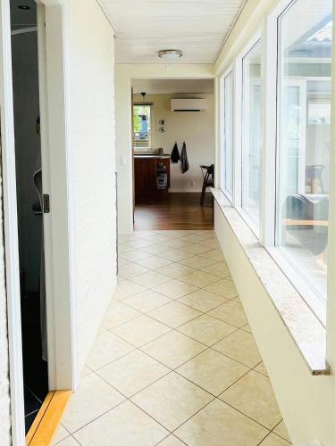 Φωτογραφία από το άλμπουμ του 70S Holiday Home With Views Over The Sea σε Brenderup