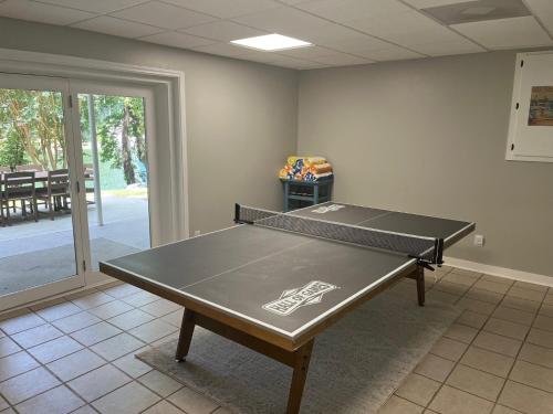 Kemudahan pingpong di Hideaway Hill atau berdekatan