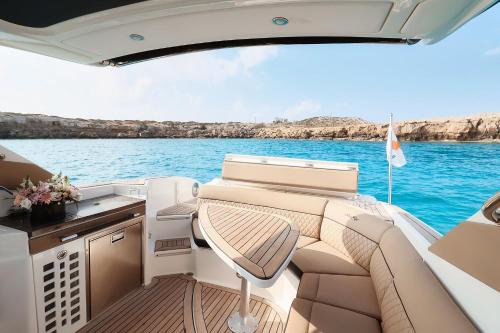 Φυσικό τοπίο κοντά σε αυτό το πλωτό κατάλυμα