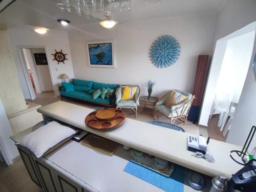 Et opholdsområde på Apto 301 - Lindo, Espaçoso, 100m da Praia - Condomínio, piscina, churrasqueiras, quadras