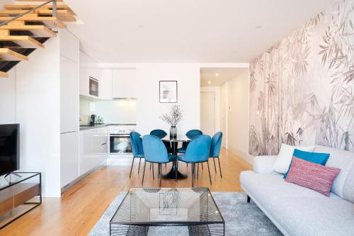 Flores Gem 3BR Duplex Central Porto