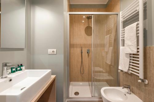 Duomo Apartments B Home - Quiet Two Bedrooms & Bathroom