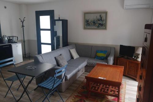 Foto Comfortable house near downtown 1