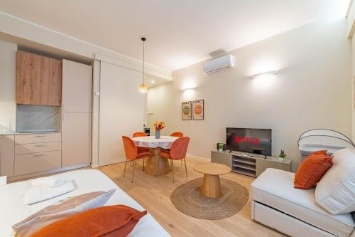 5' from Corso Sempione Elegant studio apartment