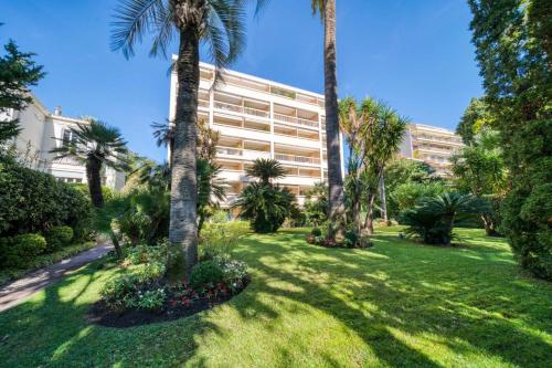 REF 1413 - Cannes Center Appartment for rent