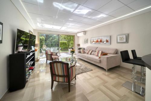 REF 1413 - Cannes Center Appartment for rent