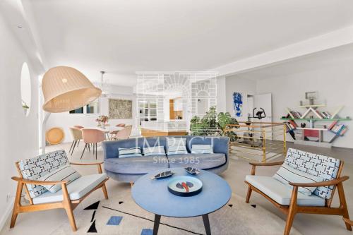 Ref 2182 - Seasonal rental in Golfe-Juan - Villa 190 m