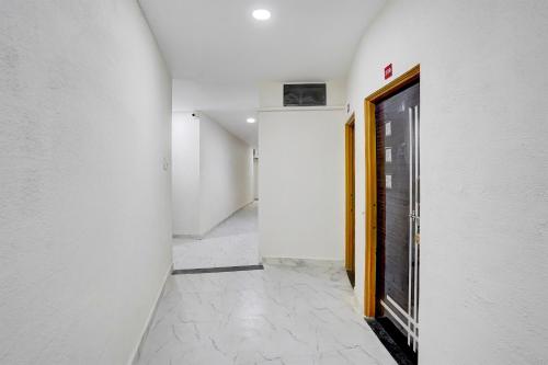 Φωτογραφία από το άλμπουμ του Hotel O Varad 7/12 Beer Bar & Lodging room σε Αουρανγκαμπάντ