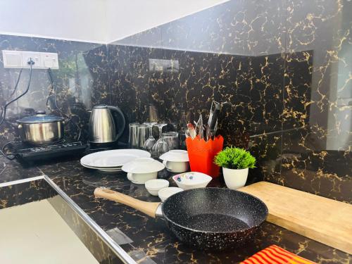 Фотография из галереи Revival Beach Resort в Хиккадуве