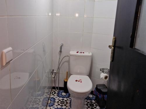 Un baño de Dar ESSEKIA
