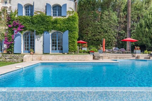 Πισίνα στο ή κοντά στο Historic Villa 9 people Private Pool near Cannes