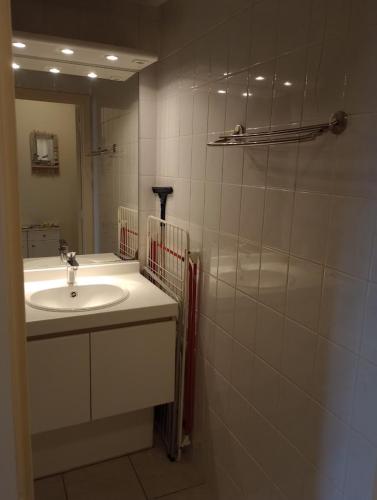 Ванная комната в Residente TOPAZE DE PANNE GEM 1 SLPK APP LUXE AFW & Ruime parking incl