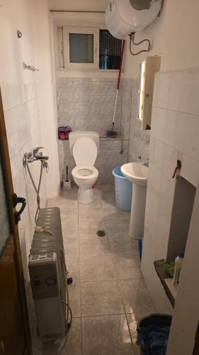 Koupelna v ubytování Gjirokastra Center Apartment