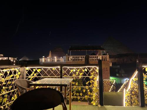 Μπαλκόνι ή βεράντα στο Karnak Pyramids View inn