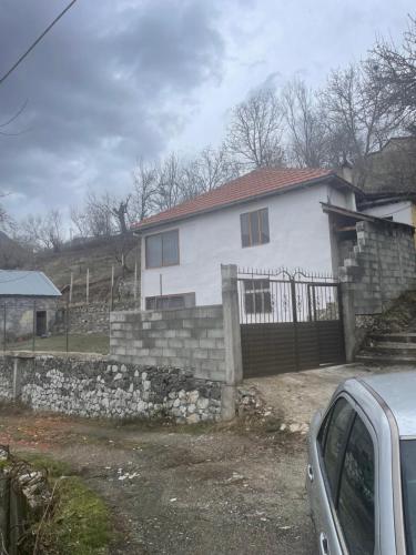 Budova, kde se prázdninový dům nachází