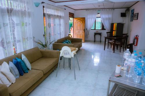 Un lugar para sentarse en Sakura Ocean View Mirissa