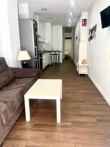 Apartment next to Hospital Morales Meseguer