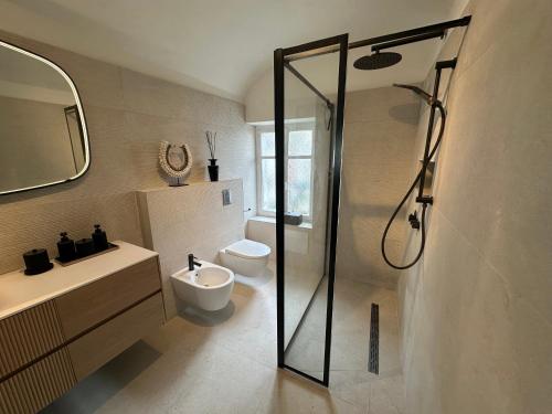 Bilik mandi di Casa Designo