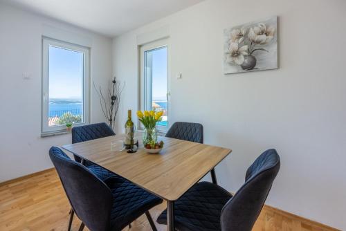 Apartment Deni