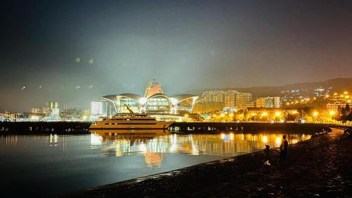 Gallery image of HILTON LUXURY of Residence Apartment 5 Stars in Baku