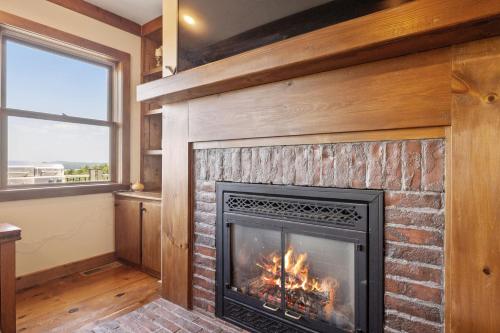 Φωτογραφία από το άλμπουμ του Lakeside Luxury Retreat with Winnipesaukee Views σε Moultonborough
