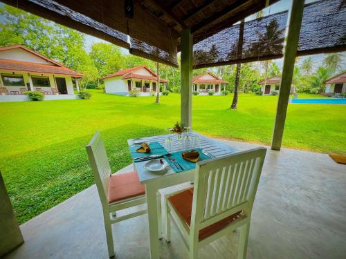 Jardín al aire libre en Ambarella Lodge - Katunayake