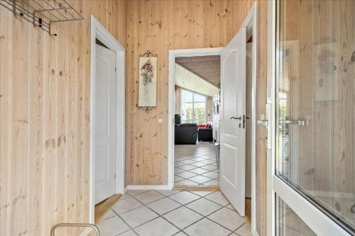 Kuchyň nebo kuchyňský kout v ubytování HA292-Hals-Sdr-Havsig-10