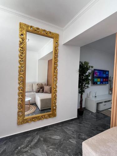 Golden House Berat