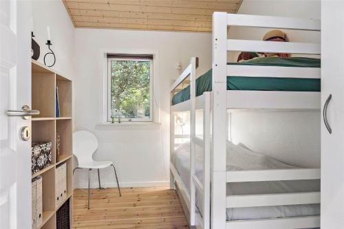 Litera o literas en una habitación de OH235-Hadsund-Egelunden-65