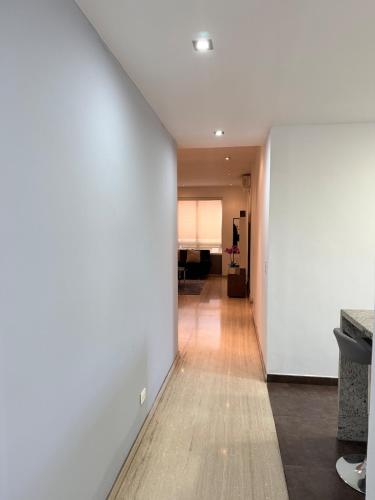 Фотография из галереи Elegant & Luxurious Apartment in Central Chacao в городе Каракас