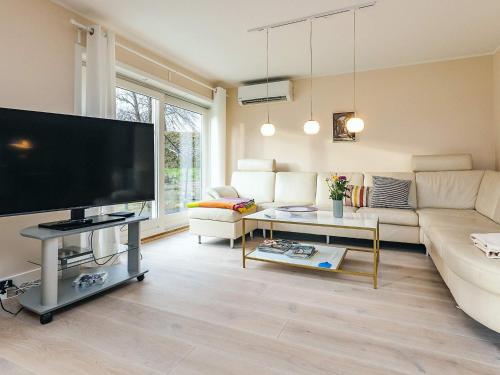 TV a/nebo společenská místnost v ubytování 10-Person Home in Rødvig Stevns