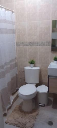 Koupelna v ubytování Apartamento Playa Familiar Ciudad Flamingo Tucacas Chichiriviche