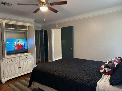 Ένα ή περισσότερα κρεβάτια σε δωμάτιο στο Heart of NOLA 3Bed, 2 Bath by Ochsner