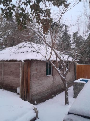 El quincho del Refugio зимой