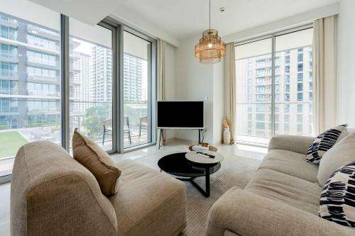 TRPS - Beach Isle Tower 1, Dubai Harbour - 1BR Premium Beachfront - Private Beach Access