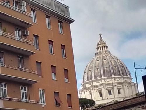 VATICAN GUEST HOUSE ROOMS in Rome
