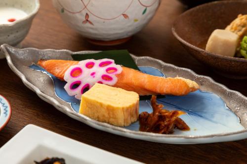 Φαγητό σε αυτό το ryokan ή κάπου εκεί κοντά