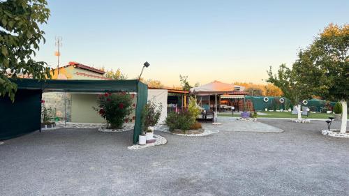 Gallery image of campo villa in Mesimvría