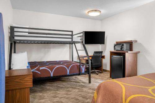 Katil atau katil-katil dalam bilik di Super 8 by Wyndham Custer/Crazy Horse Area