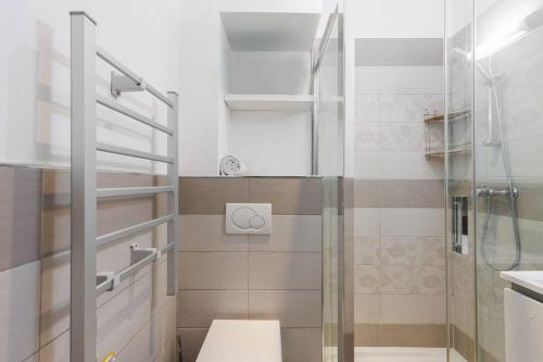 Et badeværelse på Villa Mimosa - Cannes