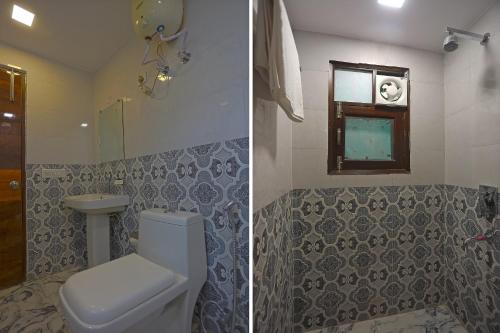 une salle de bain avec toilettes, lavabo et fenêtre dans l'établissement Hotel O Three Kings, à New Delhi